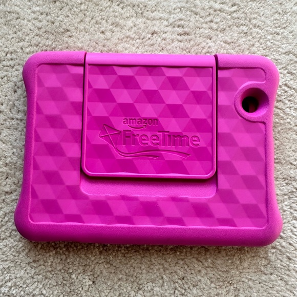 Amazon Kid Proof case for tablet/Fire 7 - Picture 6 of 10